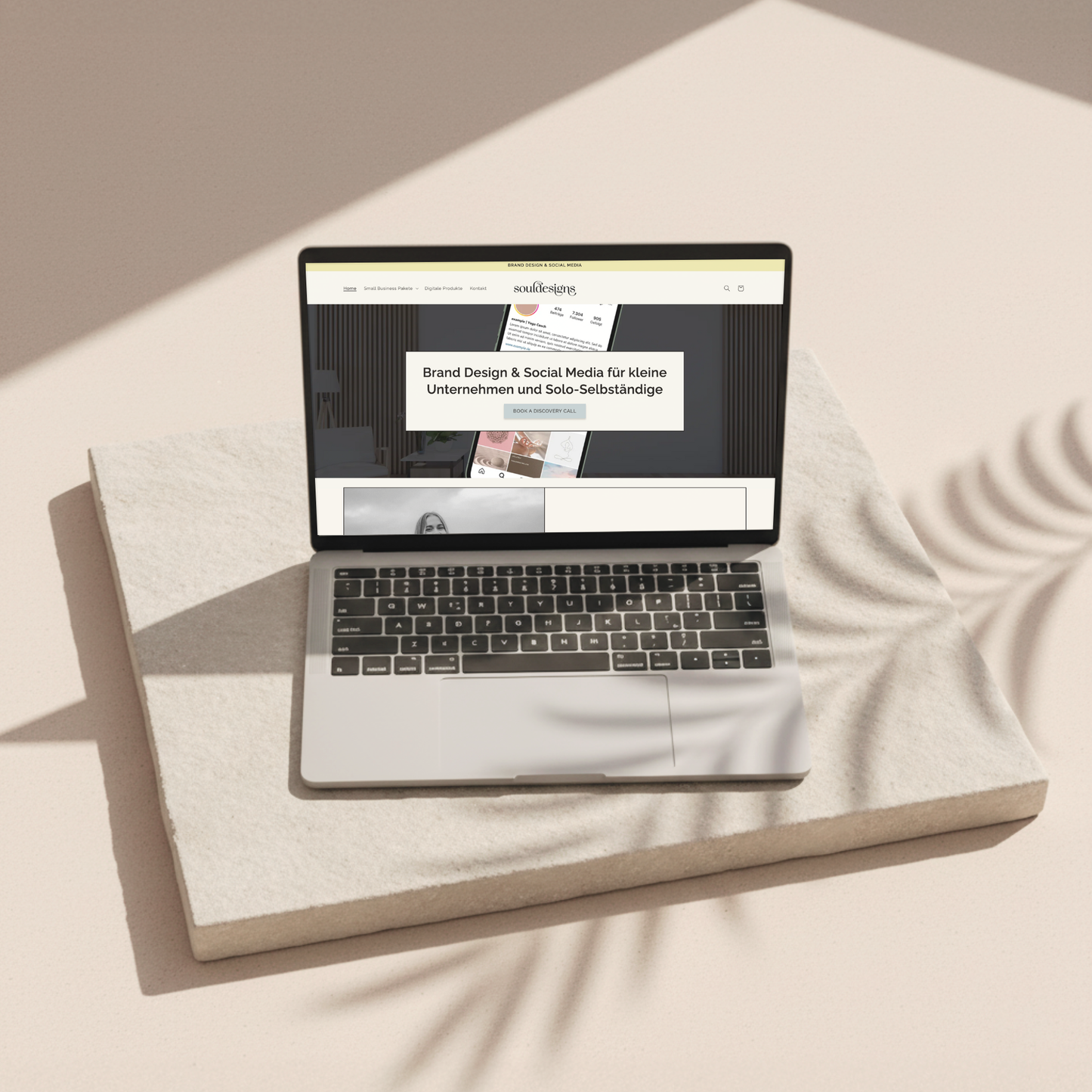 Laptop Mockup - Canva Template - Minimal Aesthetic #01